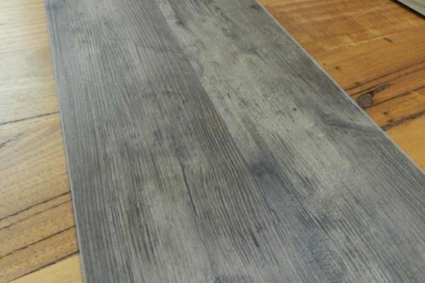 PVC地板(塑膠地板)